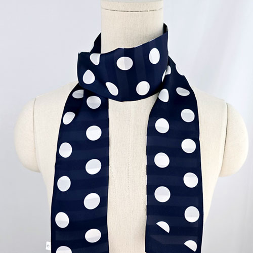 여성 롱 타이스카프 양면 레터링 빅 방도 실키 스카프 17,600원