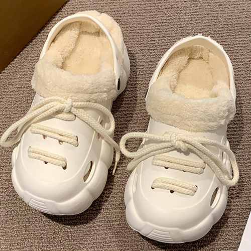 제이리스트 EVA 스트랩 통굽 키높이 5cm 겨울 털안감 방한실내화 캠핑 학원 사무실 신발꾸미기 PW-S059 26,200원