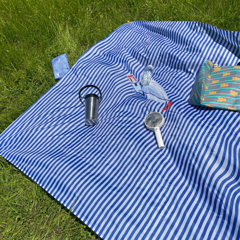 픽커스 경량 돗자리 여행용 방수 피크닉 매트, 블루웨이브 13,500원