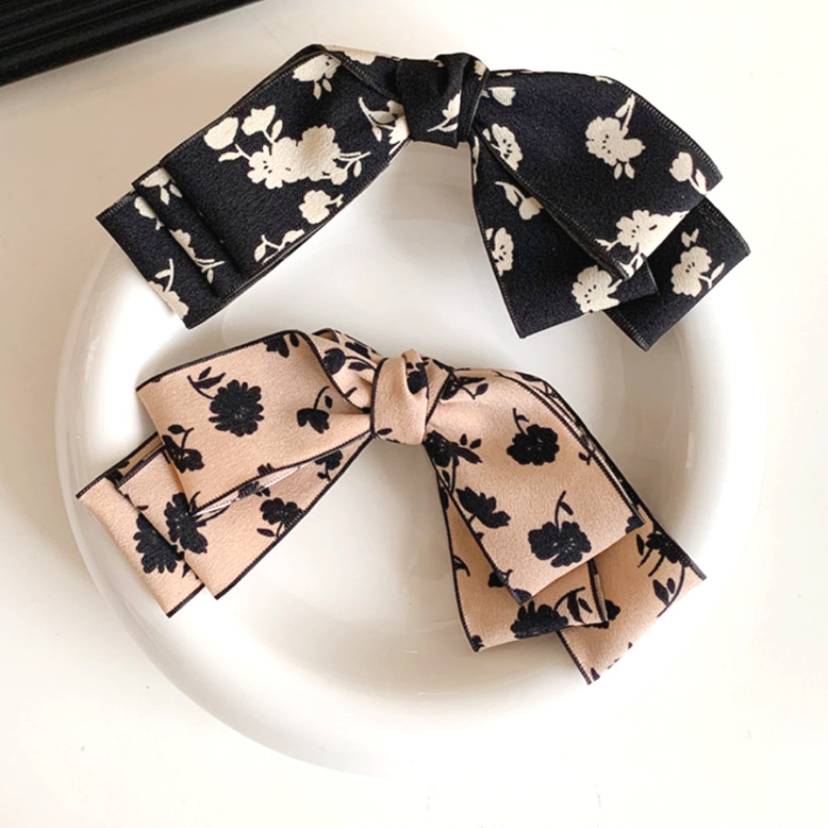 로르블랑 [2개set] 리본 자동 헤어핀 자동핀 9,800원