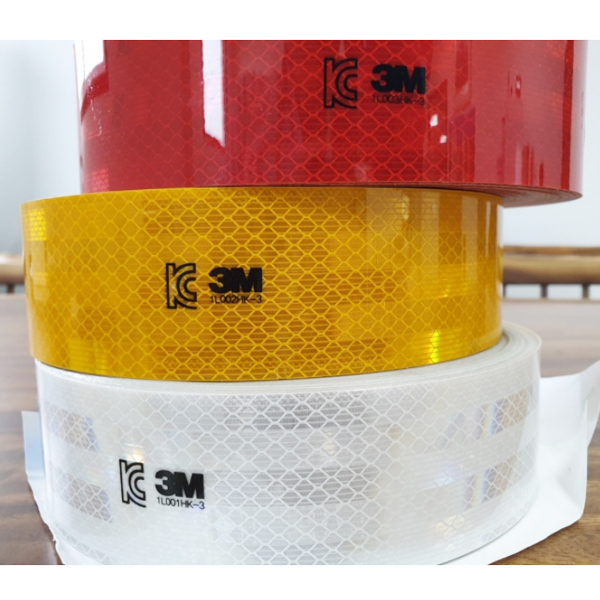 3M 고휘도 반사띠 3900시리즈 5cm*45.7m, 백색(3930) 79,800원