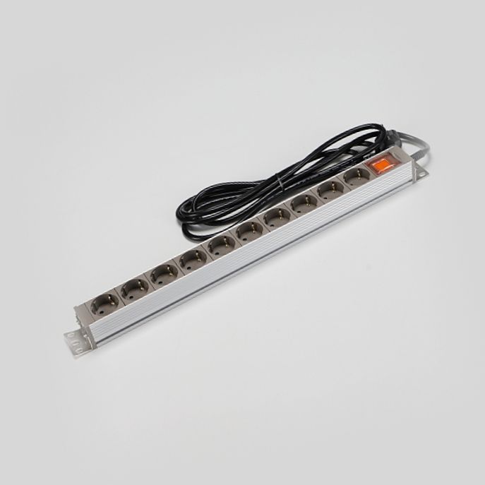 명품 멀티탭 메인 스위치 알루미늄 10구 3호 3M 16A KC 67,500원