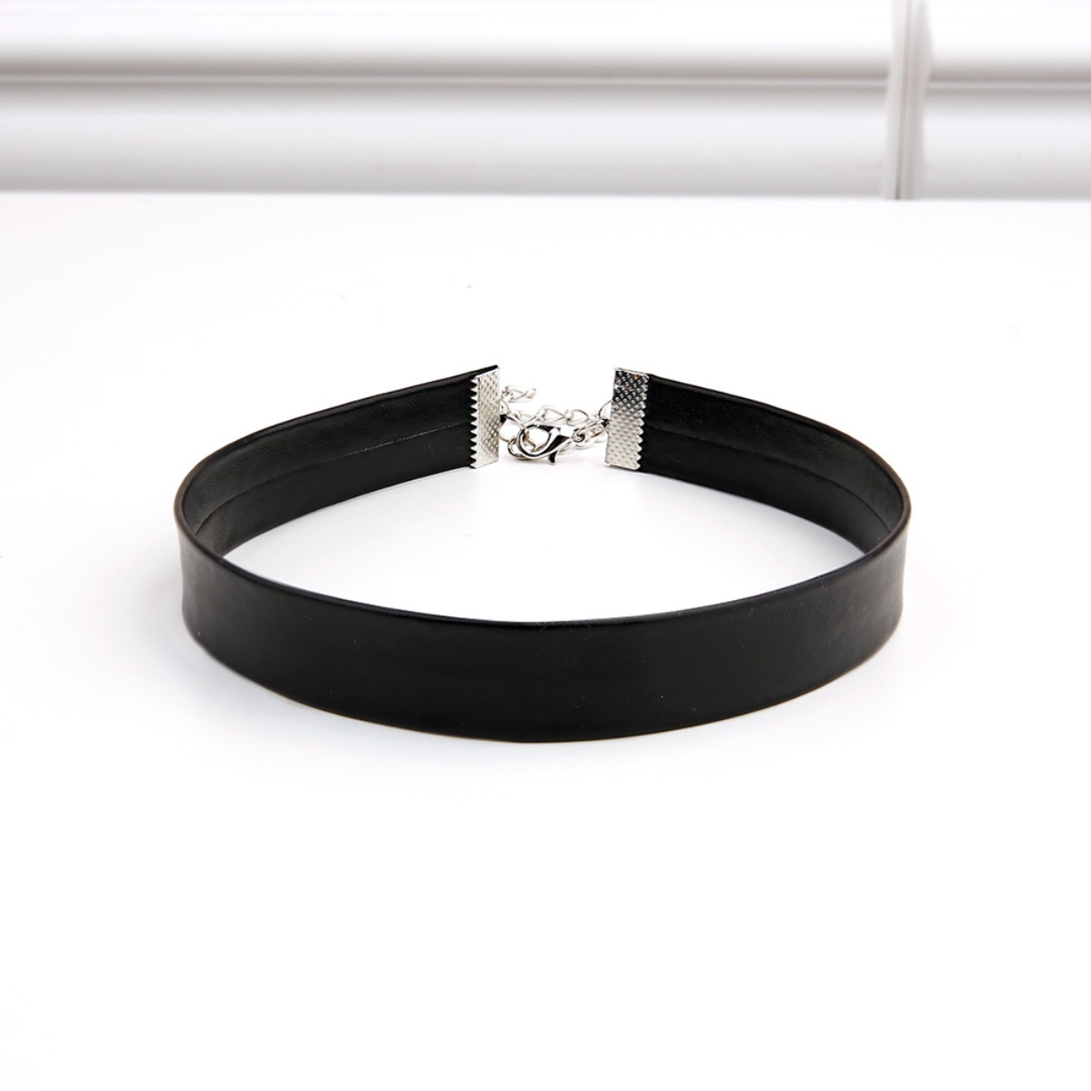 일호장신구 데일리 심플 가죽 넓은 초커 유니크한 스타일 매력적인 오피스 파티 룩 패션 악세서리 블랙 쵸커 웨딩 하객 주얼리 9,480원