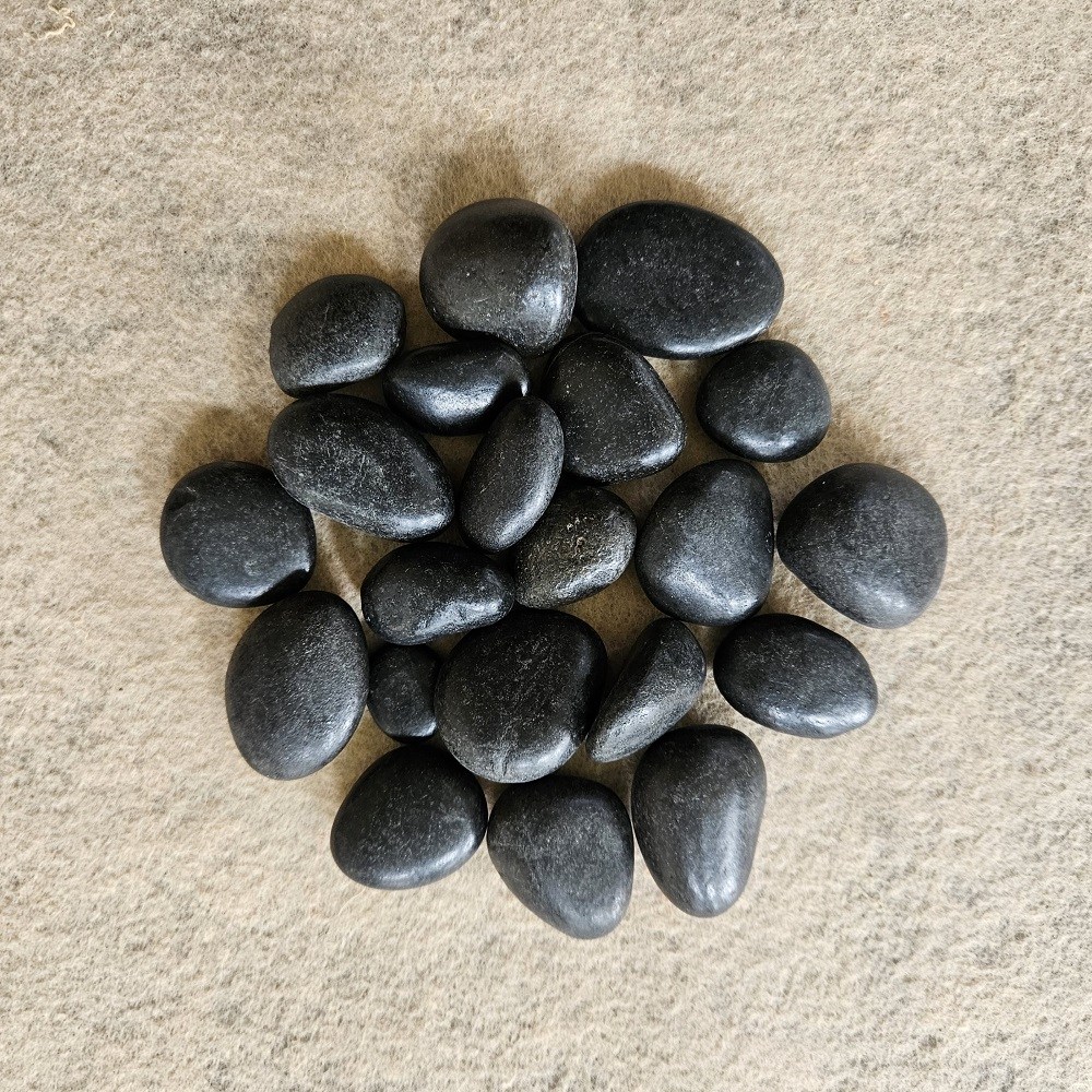 유광흑자갈 10kg 흑자갈 유광자갈 정원 화분 조경 테라리움 바닥재, 10kg, 1개 18,000원