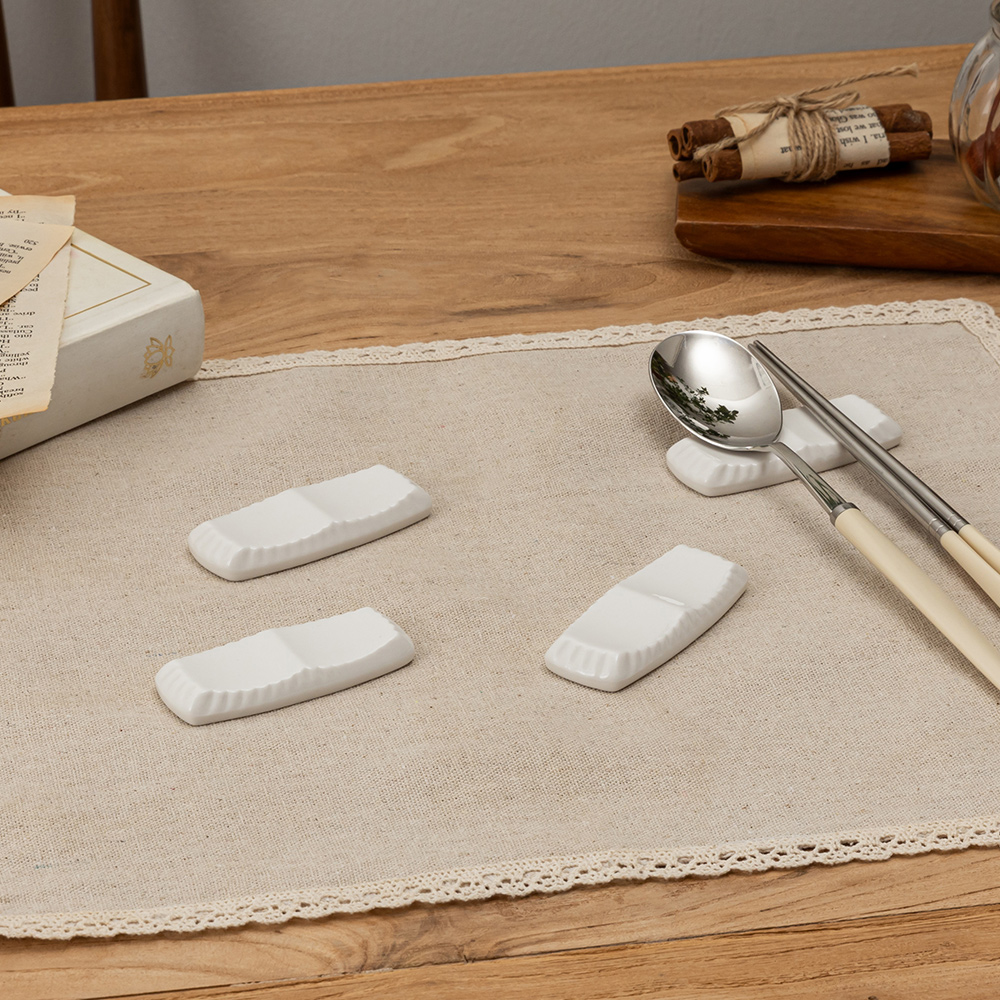 윤도자기 순백 수저받침 8,010원