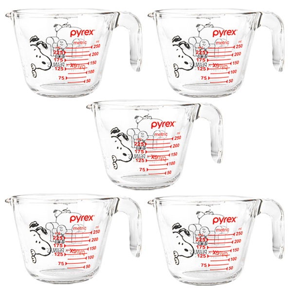 파이렉스 스누피 계량컵 250ml 42,000원