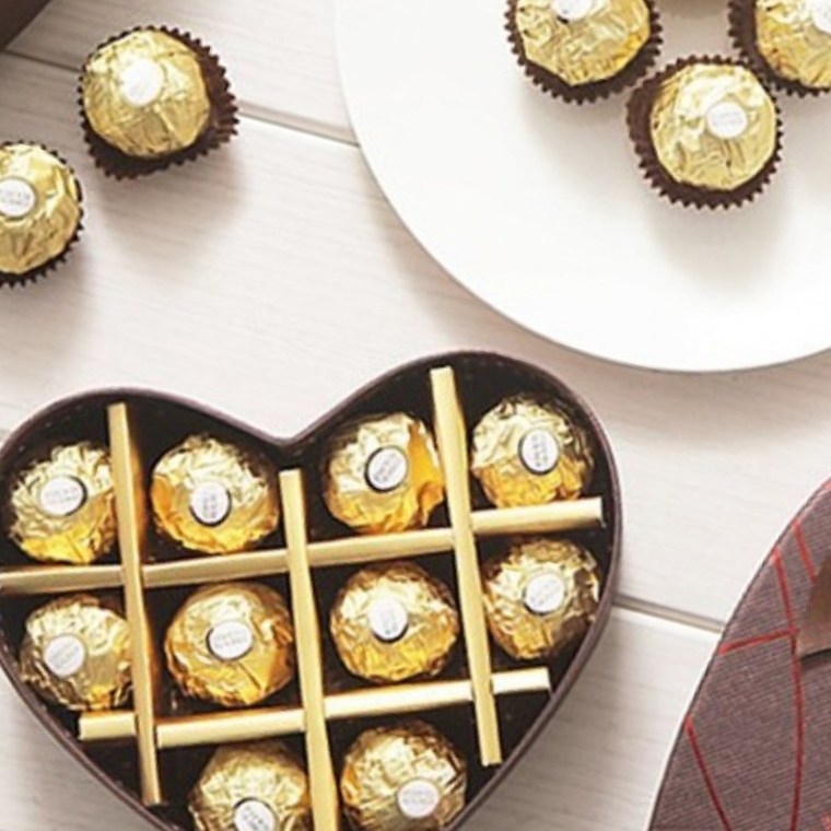 러브하트 페레로로쉐 T10 발렌타인데이 초콜릿 발렌타인데이 초콜릿 하트 초콜릿 수능선물 초콜릿 선물 31,400원