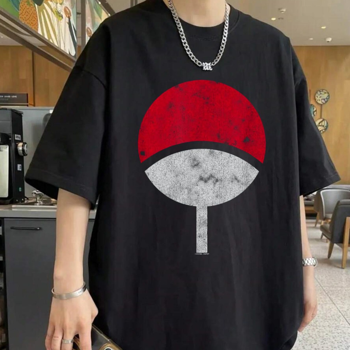 MINISO X x 나루토 질풍전 우치하 사스케 디스트레스드 티셔츠 13,000원