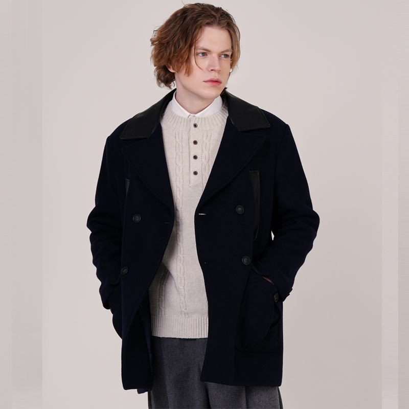 [커스텀어스] 세미더블 가죽배색 하프기장 남자 코트 CXS24WWCTA15 NAV 389,000원