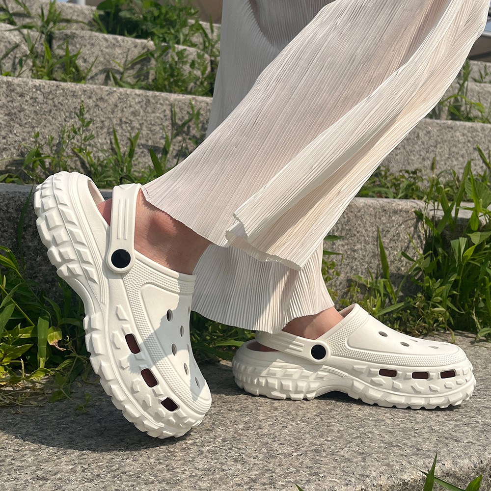 기린그림 발편한 키높이 푹신한 EVA 쿠션 아쿠아 에어홀 악어 샌들 슬리퍼 14,900원