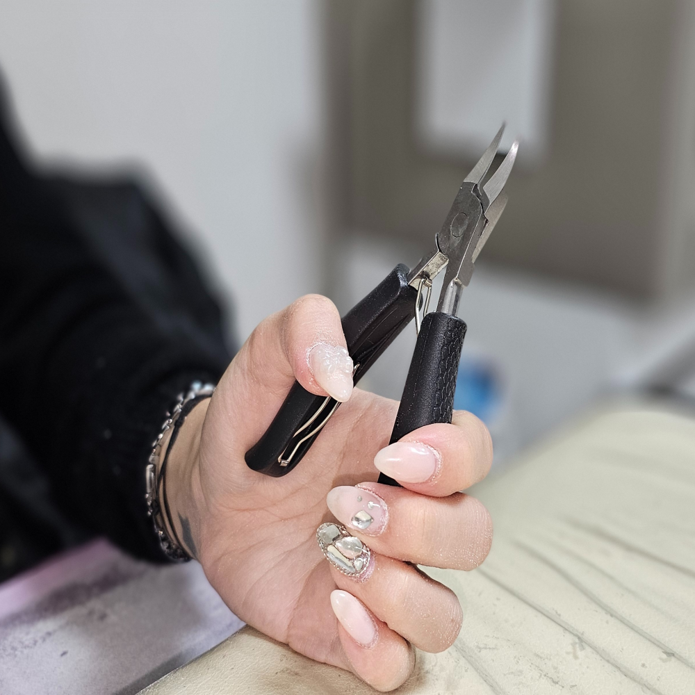 쿠썬데이 전문가용 내성 두꺼운 발톱 강력 절삭 손 발톱깎기 13종 세트 14,500원