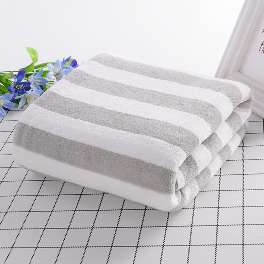 무식이네 비치라인 스트라이프 대형 극세사 비치타올 70 x 140 cm 4,990원