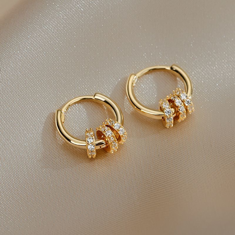 Nexre 여성용 14k 도금 귀걸이 스몰 링 큐빅 럭셔리 디자인  선물 추천 33,880원