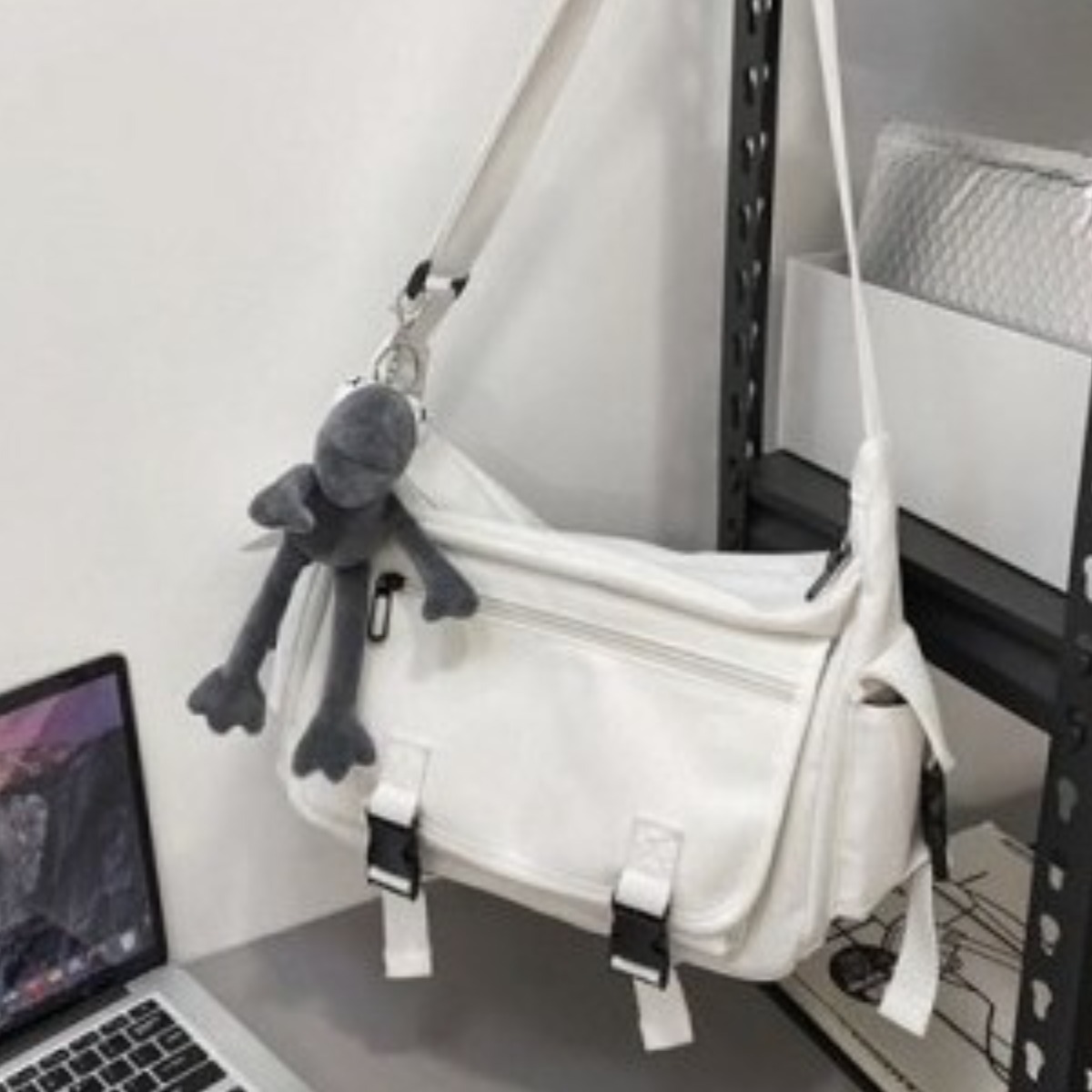 가방 크로스백 캔버스백 호보백 스쿨 백 메신저백 남성 여성백 에코 캐주얼백 학생가방 30,500원