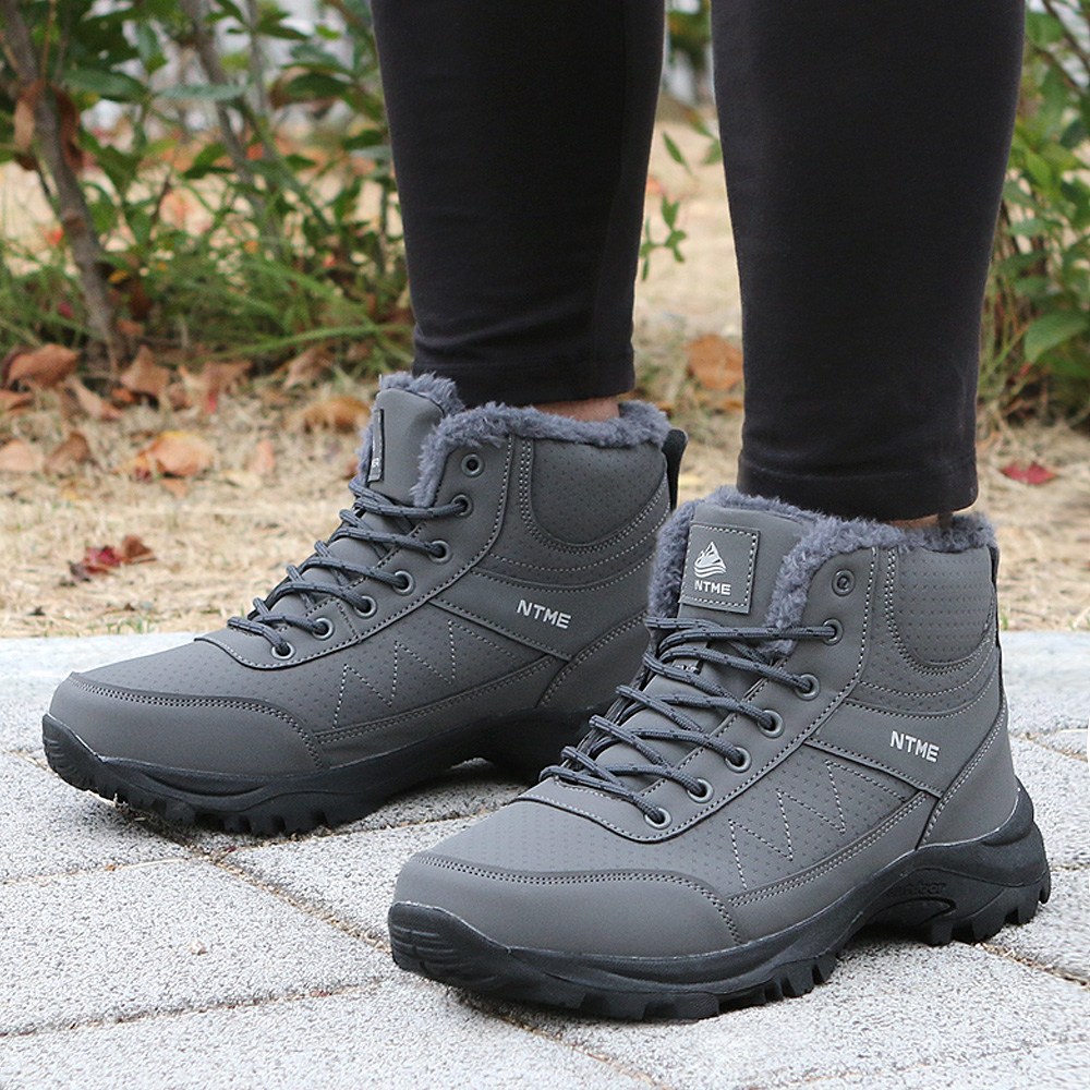 슈패리 남자 방한화 남성 털 부츠 패딩부츠 바이크 겨울 방한 부츠 털신발 작업화 RP9T16 29,800원