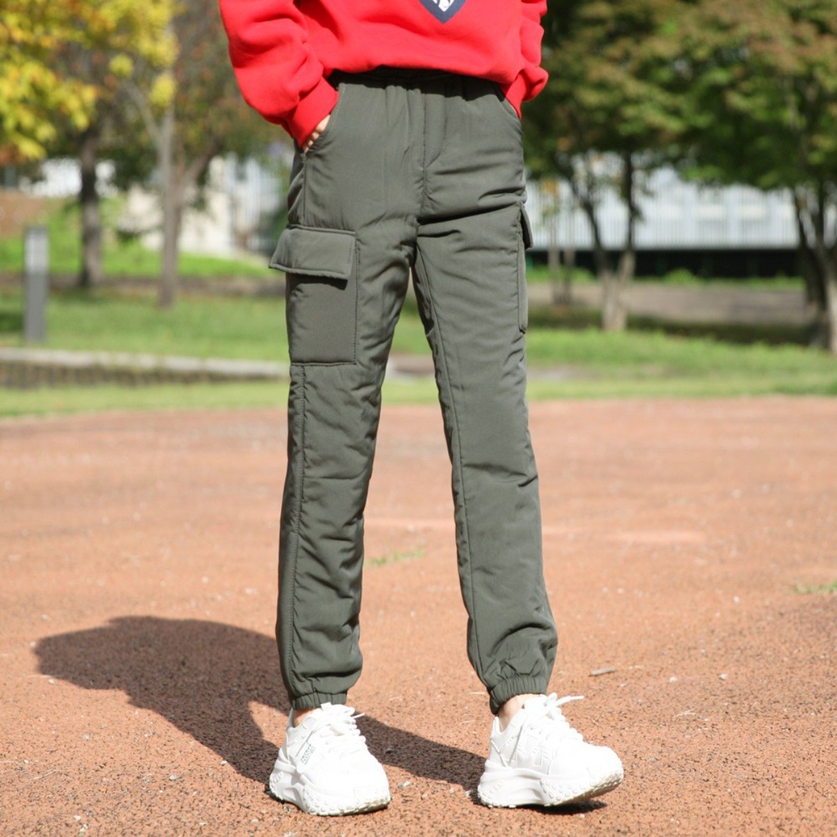 동대문스타일 여성 패딩바지 누빔 카고 조거 밴딩 팬츠 가볍고 보온성 좋은 여자 겨울 방한바지 SW패딩조거 19,700원