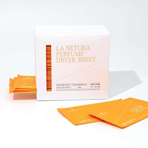 네츄럴오가닉 퍼퓸샤워 드라이시트 메쉬홀 먼지흡착 고농축 섬유유연제 건조기시트 포장 50매 8,600원