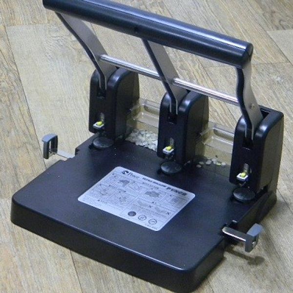 이름부터 강력한...피스코리아 ultra hollow 강력 3공펀치 170,000원