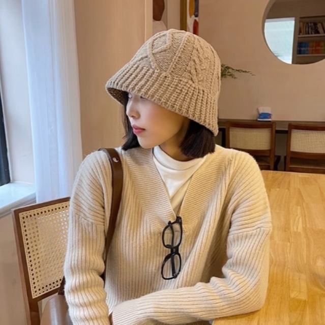 모듀니크 여성용 꽈배기 방한 니트 벙거지 버킷 니트햇 9,900원