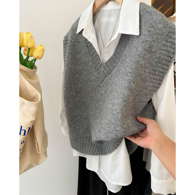 제이앤씨 코스모스 브이넥 넉넉한 니트 조끼 37,000원