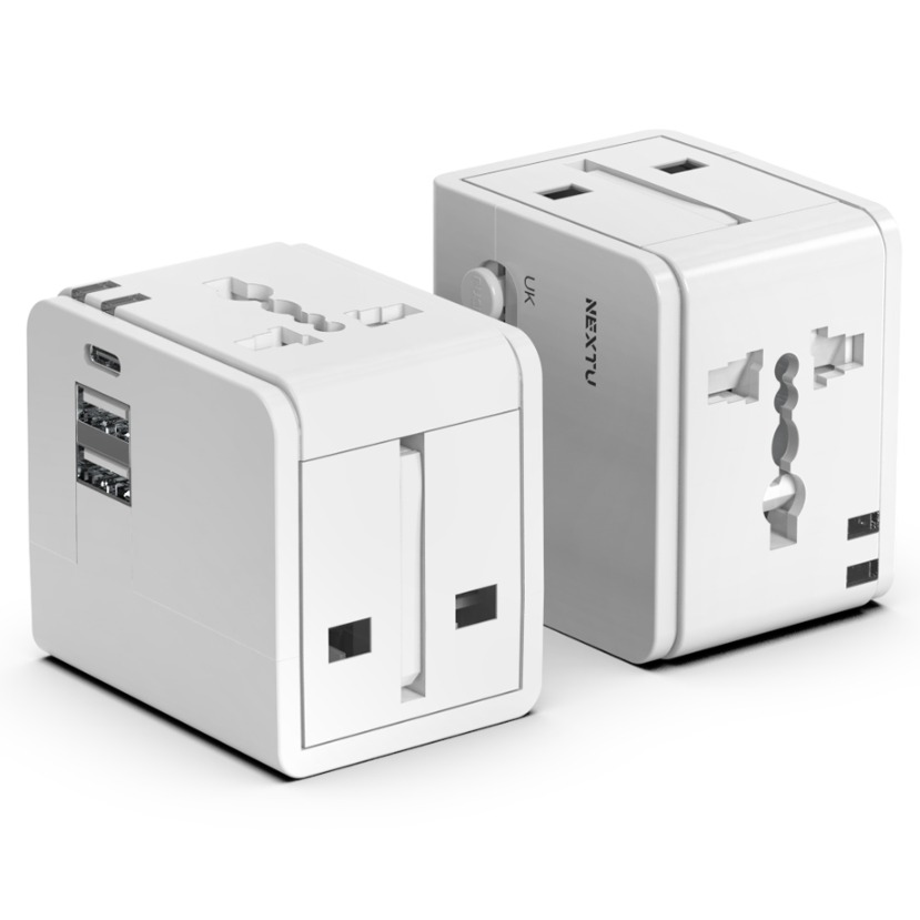 넥스트유 여신우 3포트 C타입 여행용 멀티 어댑터 8,640원
