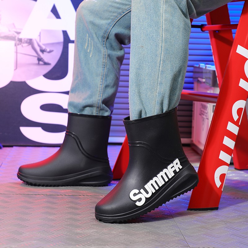 TIMEPURE 트렌디 레인부츠 남성용 비 오는 날 외출용, 라이더 방수 미끄럼 기름 방지 기능 요리사 작업화 및 낚시 전문가용 단통 고무신 21,700원