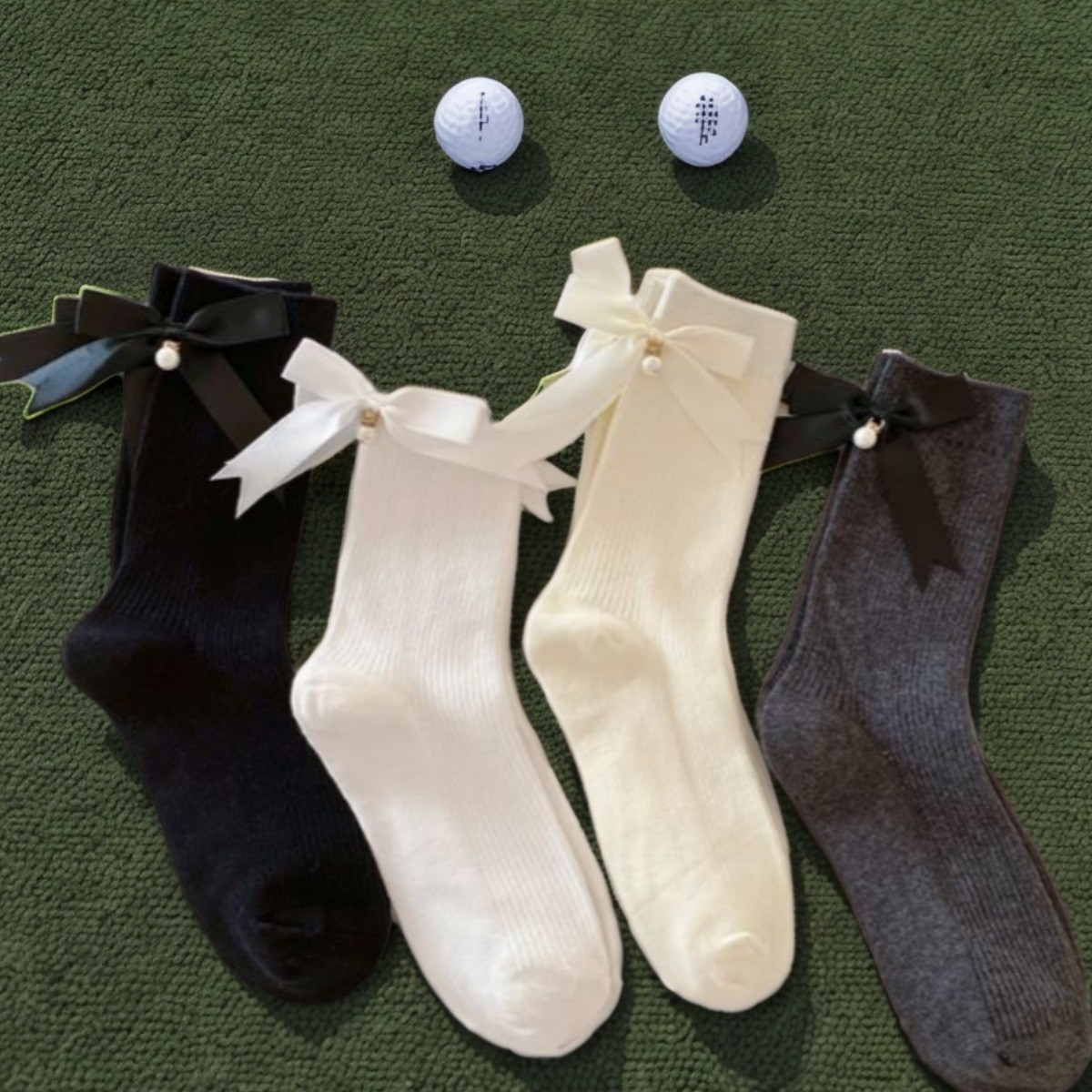 럭슨 여성 골프양말 리본 삭스 중목 무지 4족, 1세트, 블랙+그레이+화이트+크림 15,900원