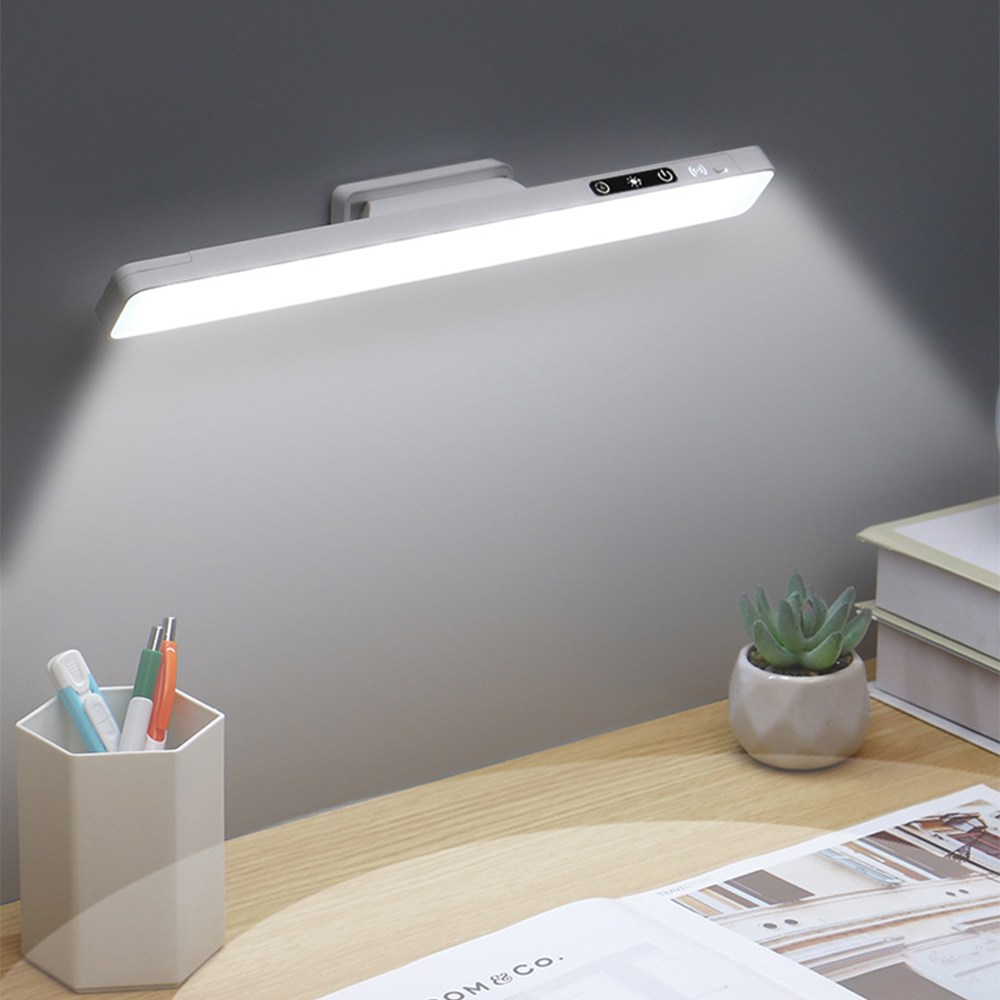 사는잼 LED 독서등 화장대 조명 무선 조명등 붙이는 전등 무드등 USB 부착식 충전식 각도조절 리모컨포함 9,500원
