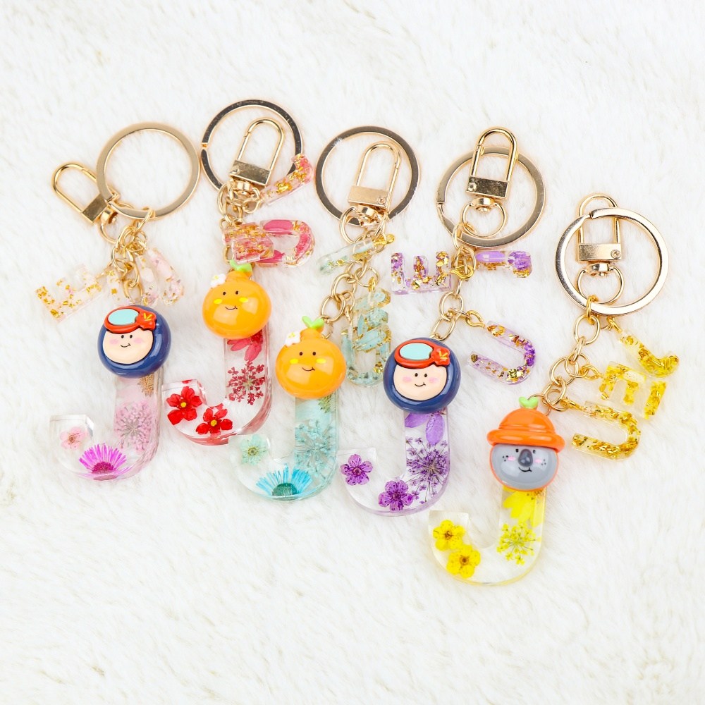 탐나친구들 생화키링 레진 압화 키링 열쇠고리 가방장식 귀여운 에어팟 키홀더 8,000원