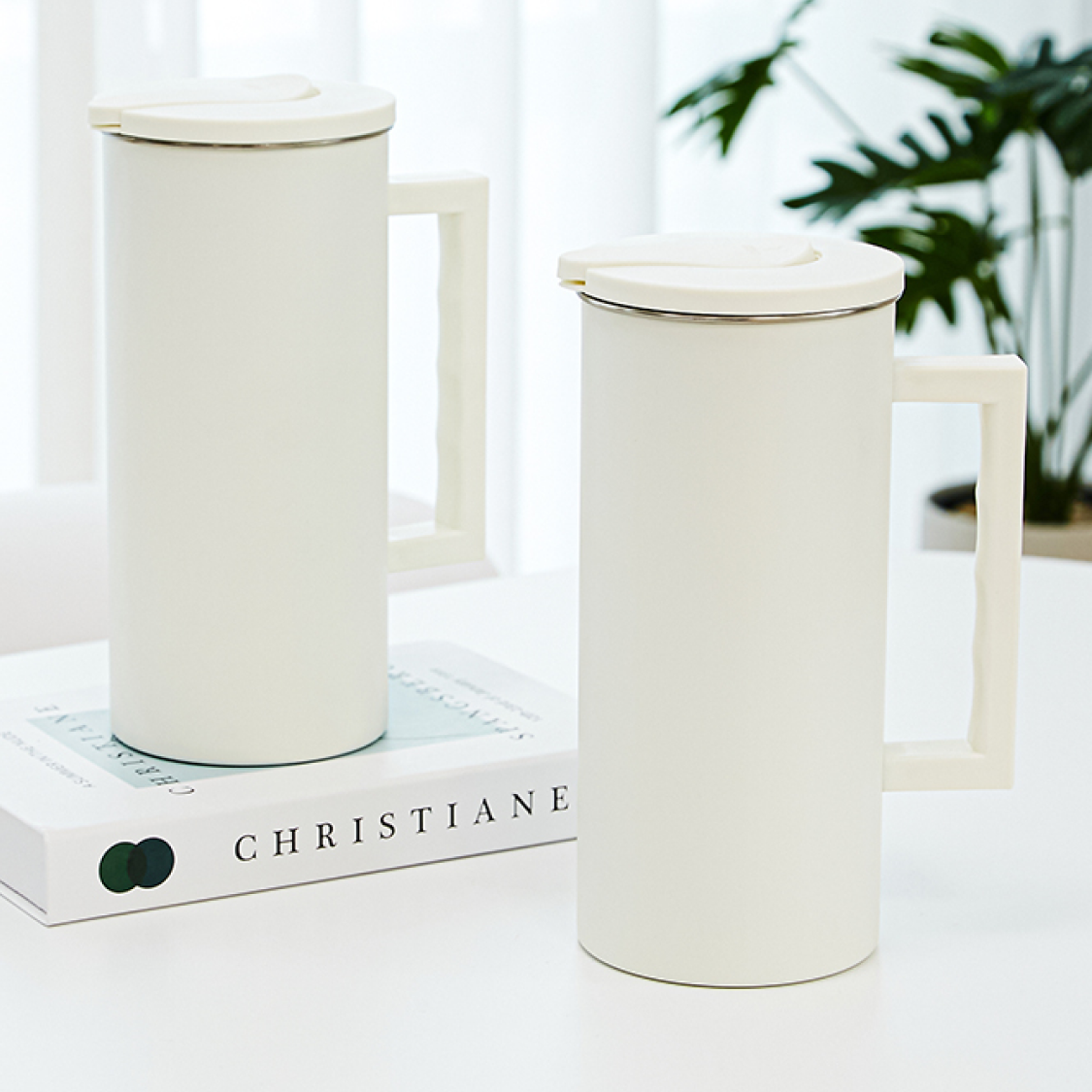 코멧 홈 세척이 쉬운 스테인리스 304 파우더 핸들 냉장고 물병 14,970원