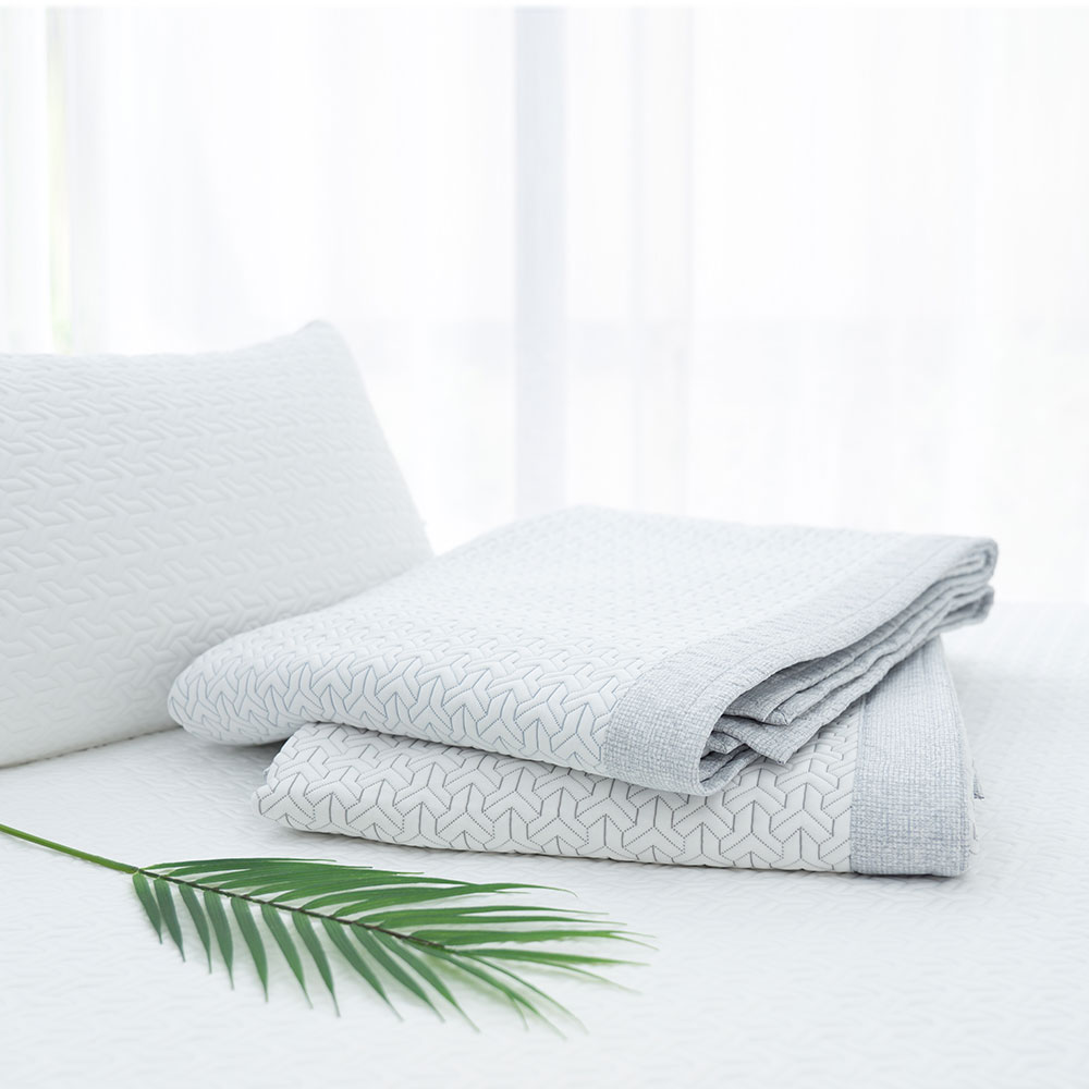 인견보다 시원한 냉감패드 휴비스 듀라론 국내제조 고정밴드 여름 침대패드 쿨패드 쿨링매트 72,000원