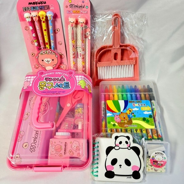 MOKUKU 어린이 캐릭터 문구 종합선물세트 / 필기구 색연필 연필 지우개 노트 구성 초등학생 생일선물 학용품세트, 1세트, 핑크 SET 63,700원