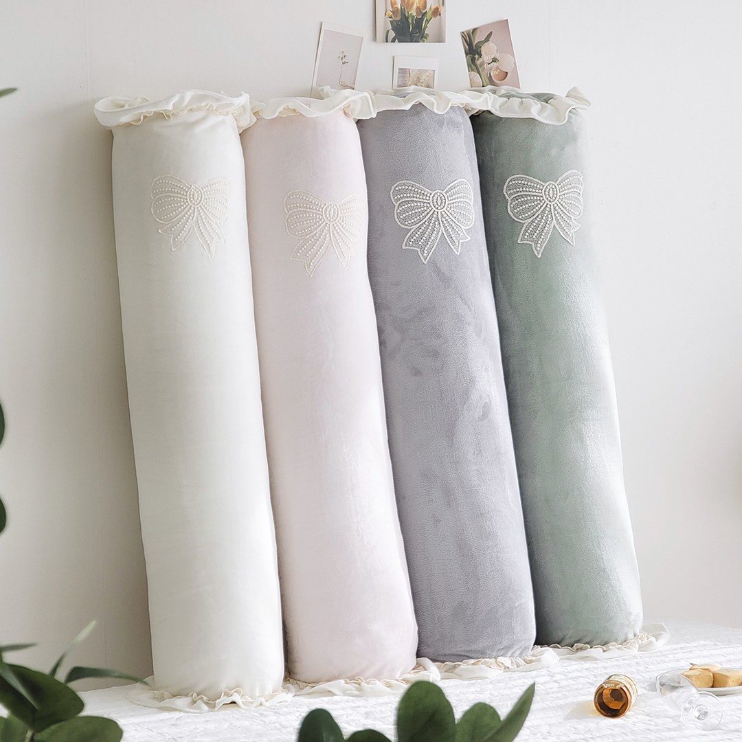 바디필로우 롱쿠션 극세사 리본자수 100x20 28,900원