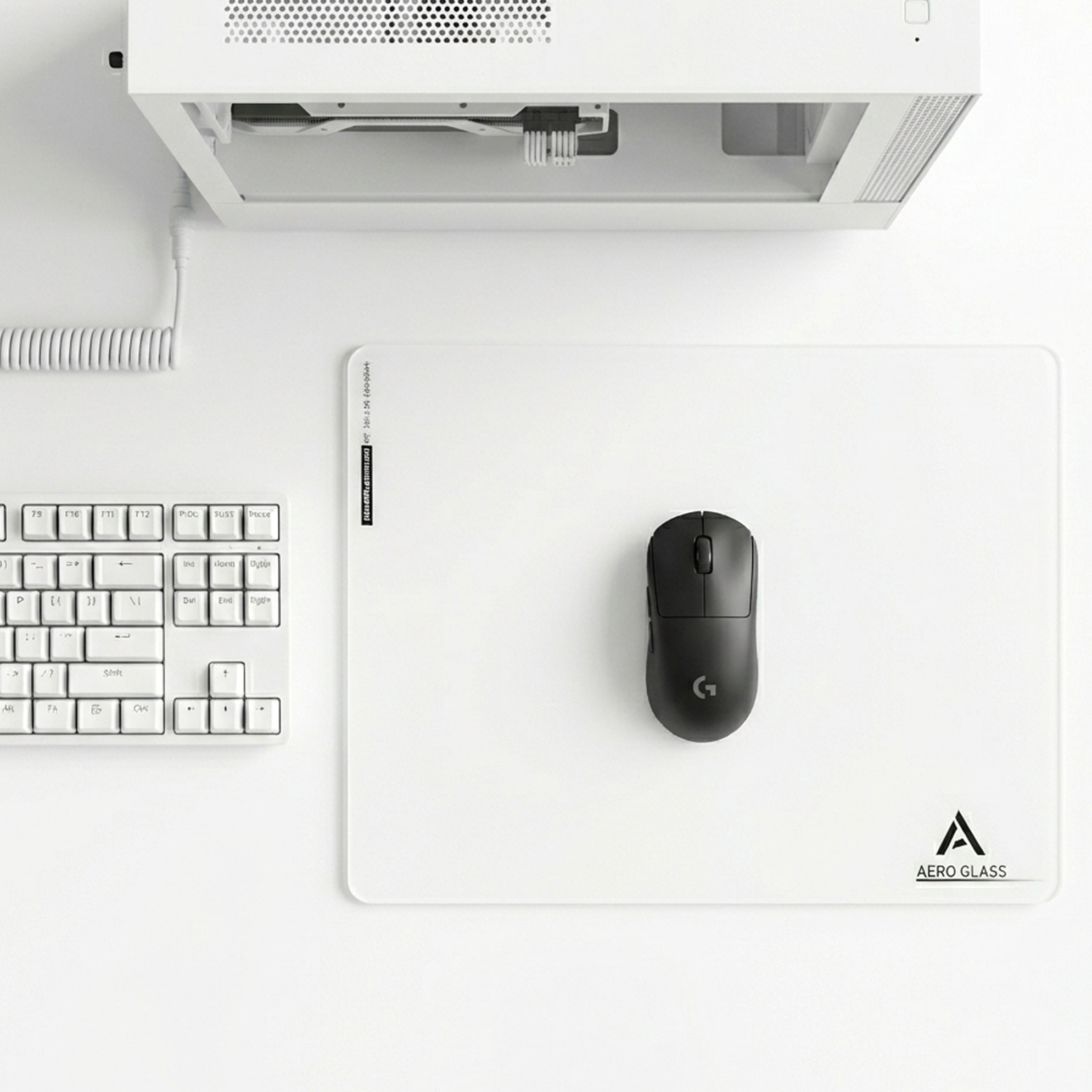 AEROGLASS 강화유리 게이밍 글라이드 마우스패드, 1개, 330x360mm 36,000원