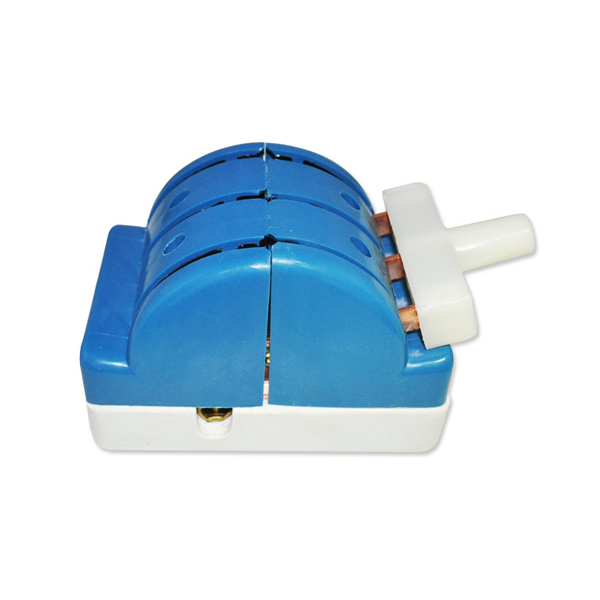 uga123 신주 단투 쌍투 커버나이프스위치 전기차단기 두꺼비집 560,000원