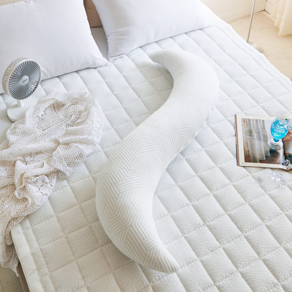 한일카페트 스노우 S자 냉감 듀라론 바디 필로우, 화이트 59,900원