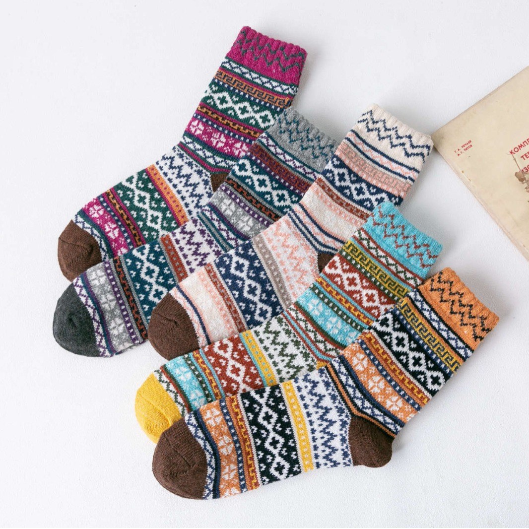 크로스몰 여성 겨울 보온양말 두툼 패턴 기본 중목 5켤레 세트 17,900원