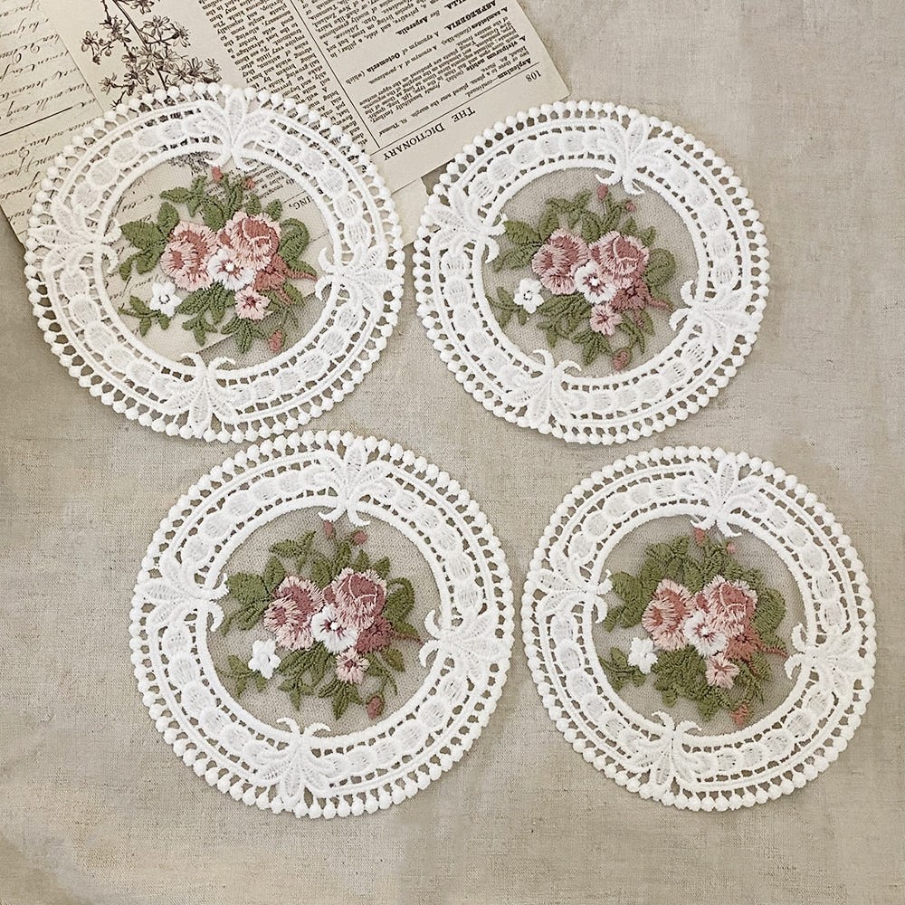 프렌치 플라워 자수 원형 레이스 컵매트, 4개, 화이트 11,900원