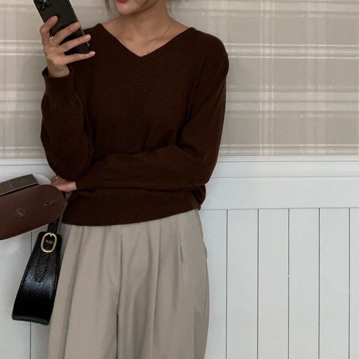 슬릭 프리미엄 캐시미어 브이넥 니트 루즈핏 봄 가을 간절기 기본 v넥 니트 출근룩 9종 41,000원