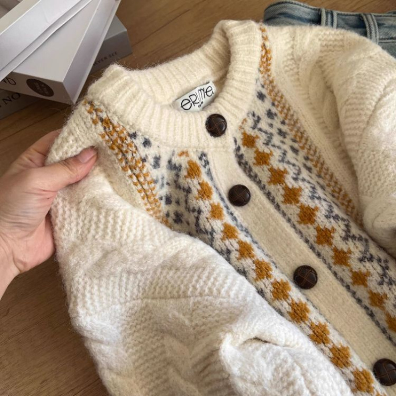 Choyur여성 겨울 두꺼운 니트 가디건 라운드넥 디자인 패턴 버튼 장식wjj 20,900원