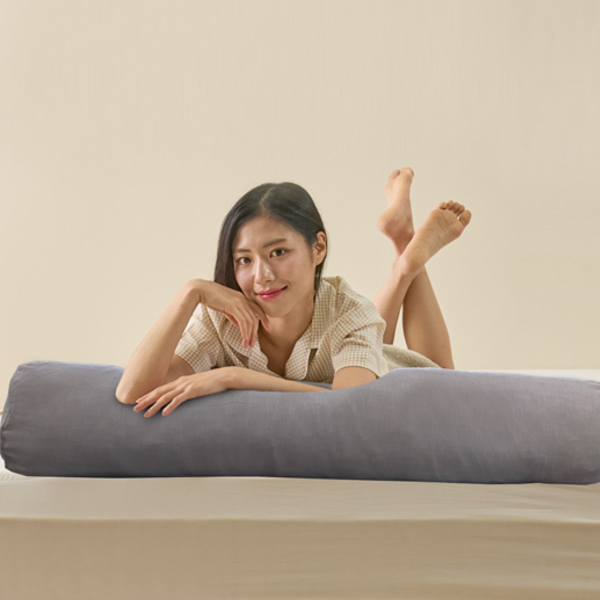 느웰 천연라텍스 후레이크 바디필로우, 차콜그레이 21,000원