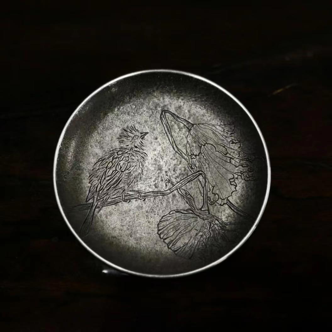 99% 순수 주석 코스터  빈티지한 주석 찻잔 받침 정교한 손제작 미끄럼 방지 다도용 테이블 데코 예쁘게 꾸민 커피컵 밑받이 47,400원