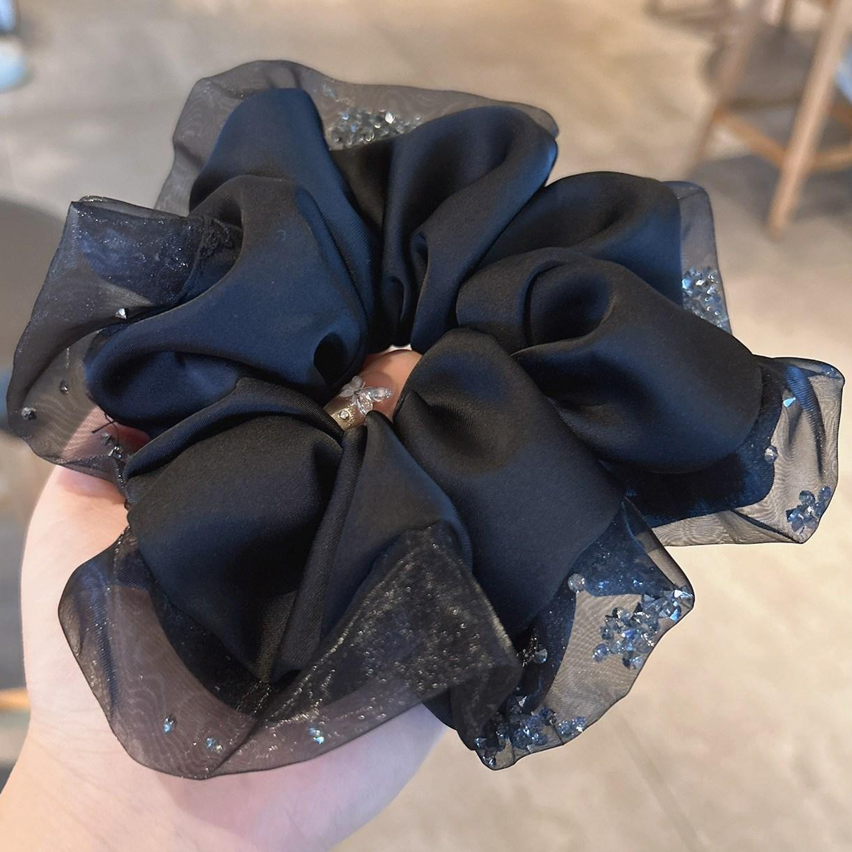 모미엘 글리터 실크 왕곱창밴드 머리끈 15,800원