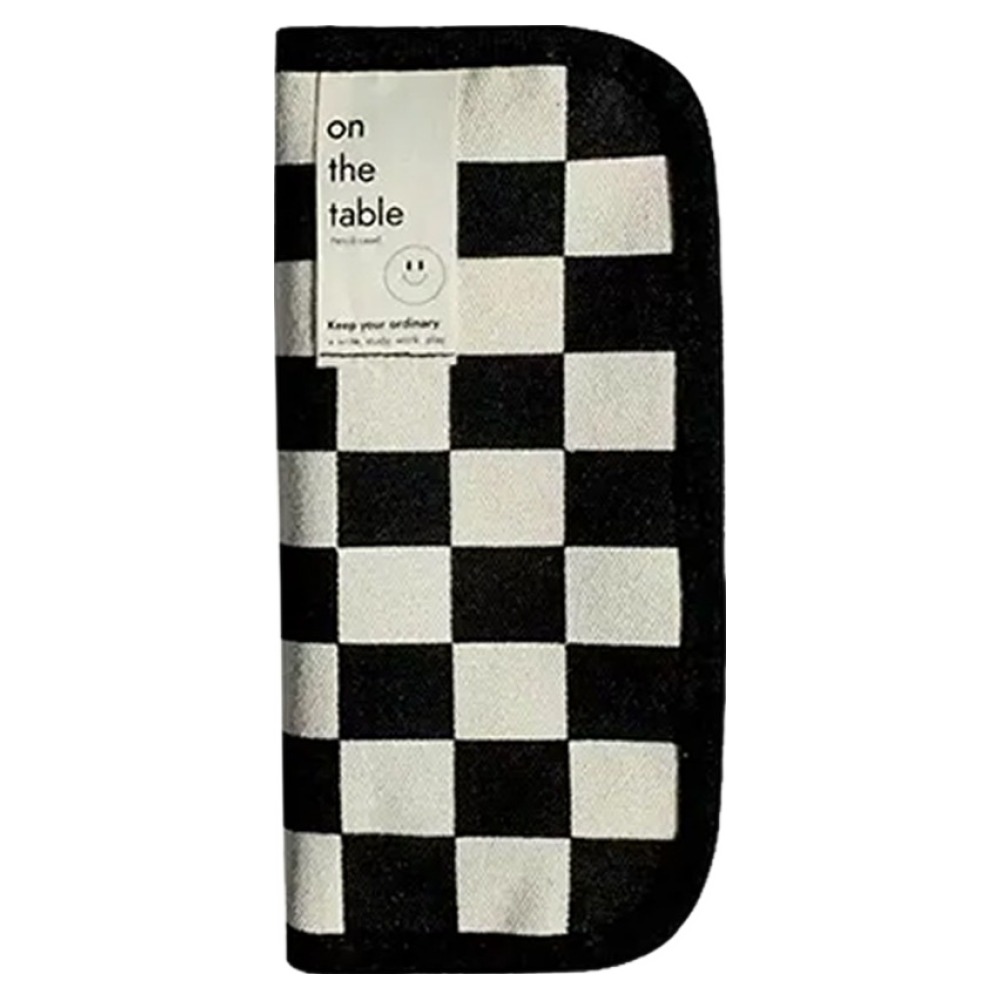 아트조이 체커보드 캔버스 필통 5,900원