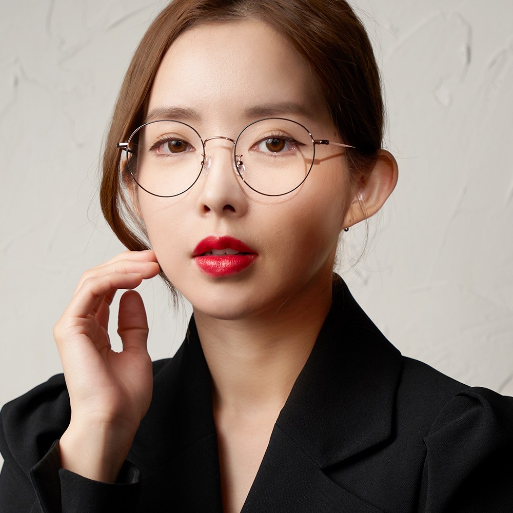 룩스토어 8g 가벼운 메탈테 안경 단한히 쓰기 좋은 안경테 블루라이트차단 60,800원