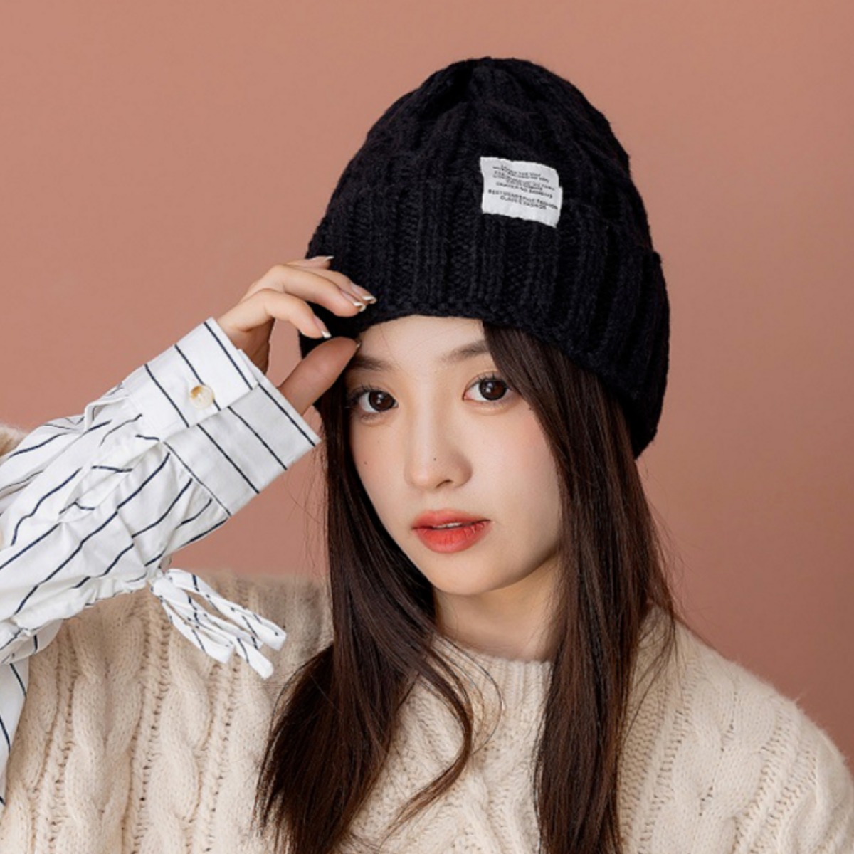 워너픽 꽈배기 니트 비니 5,000원