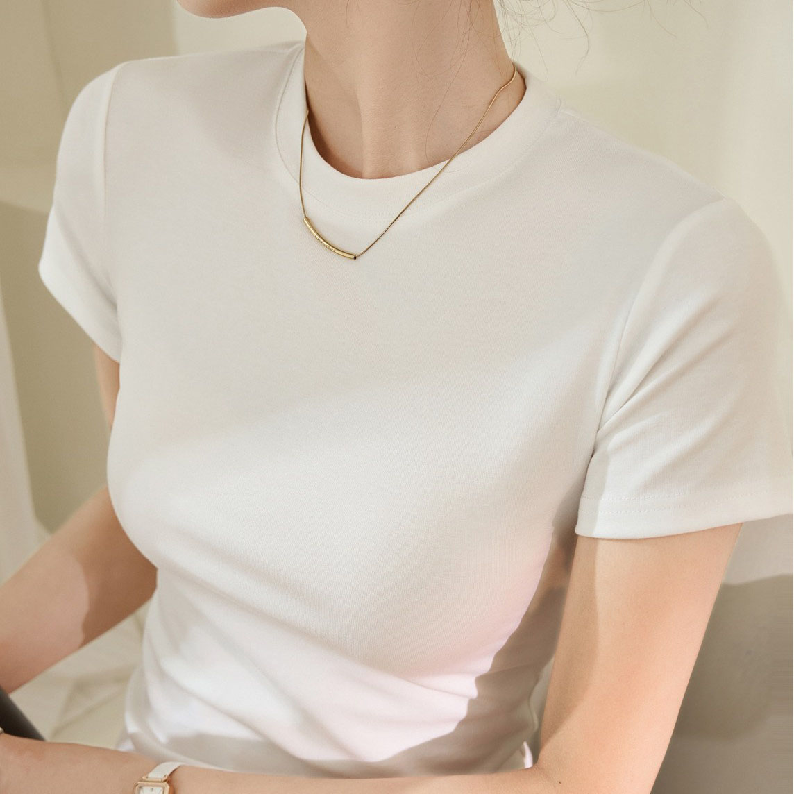 엘에프제트 여성 라운드 무지 반팔티셔츠 이너 스판 면티 24152A 19,900원