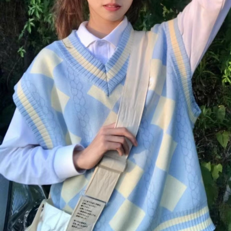 COSYEVNO  여성 니트조끼 가을 브이넥 체크 트렌디한 루즈핏 캐주얼 아카데미 쇼트 나시 CXJmj-03 27,080원