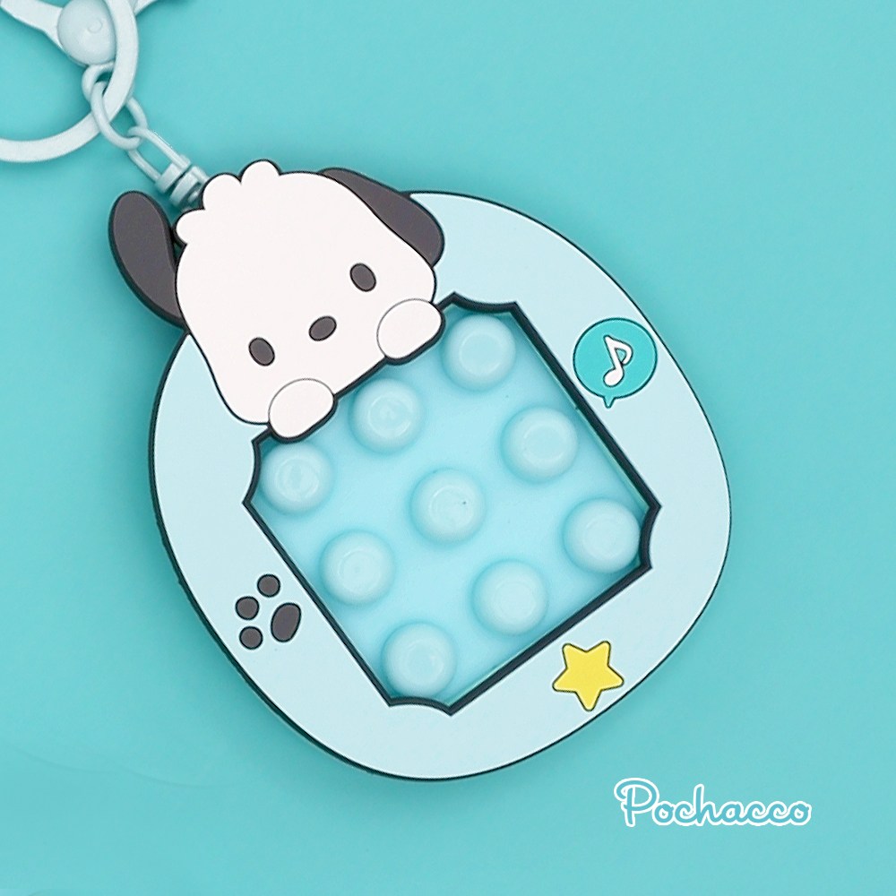 산리오 캐릭터즈 꾹꾹 누르면 스트레스 해소!! 버튼이 달린 장난감 키링 가방고리 열쇠고리 7,900원