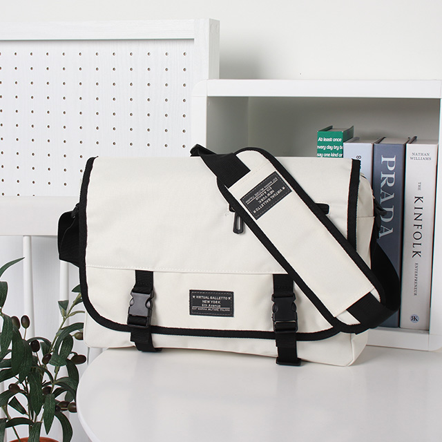 베이직 메신저백 학원가방 학생가방 노트북 여행 보조 크로스백 반디메신져 18,900원